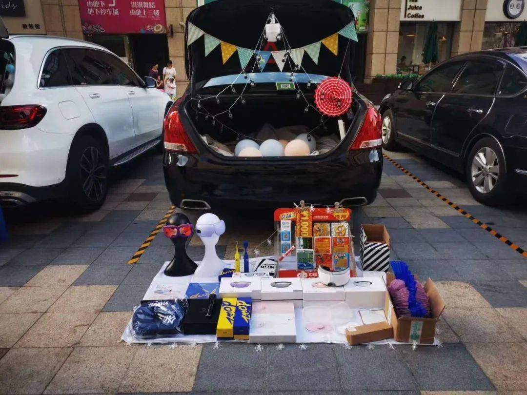 女人开豪车摆摊卖什么好 女人开豪车摆摊卖什么好卖