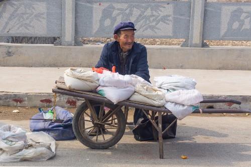 农村光棍摆摊卖什么好 农村光棍摆摊卖什么好赚钱