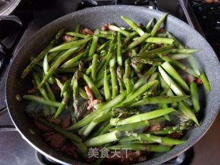 鸡肉焖芦笋做好吃的怎么做 鸡肉焖芦笋做好吃的怎么做才好吃