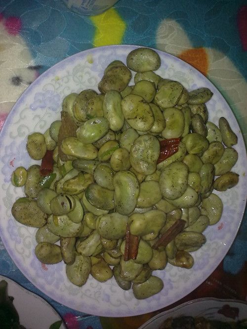 干蚕豆半怎么做好吃 干蚕豆的吃法做法大全